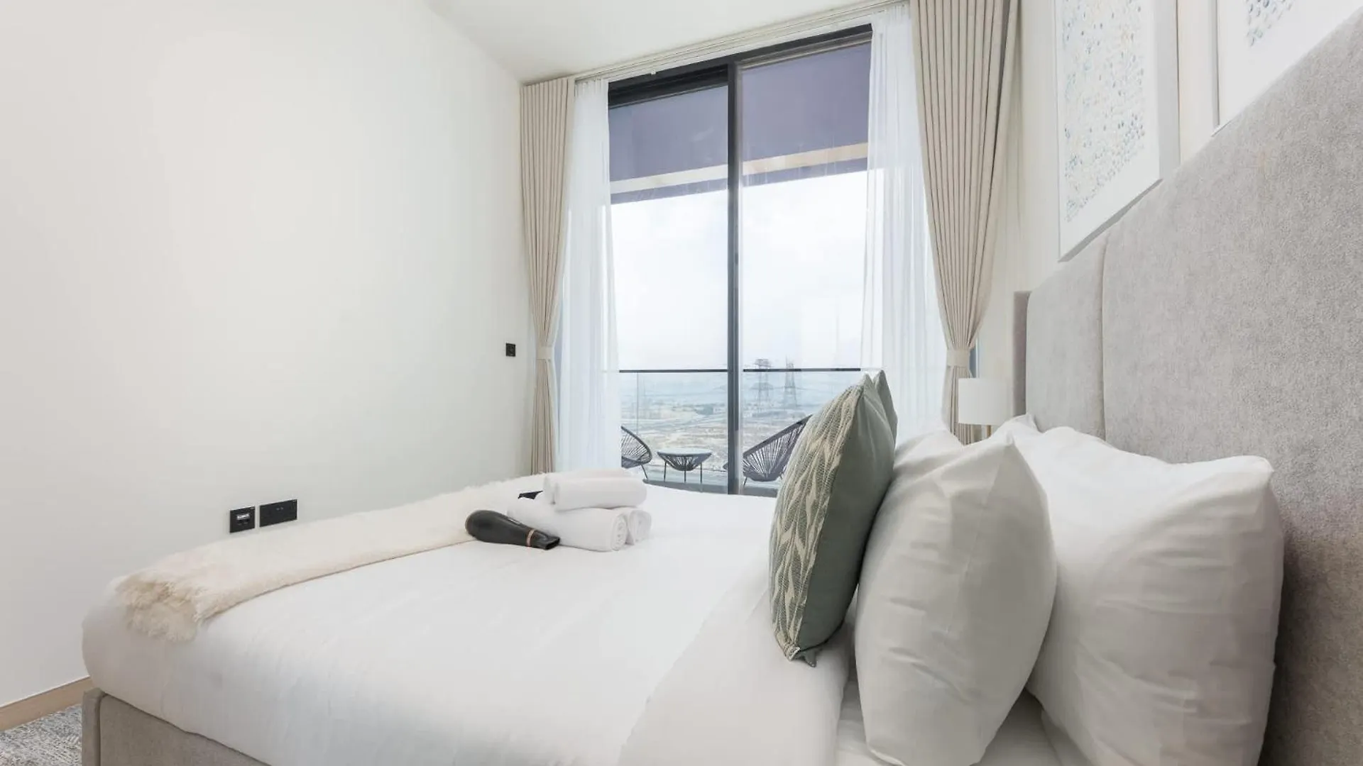 Lovely Apartment In Binghatti Corner That Sleeps 4 Dubai United Arab Emirates