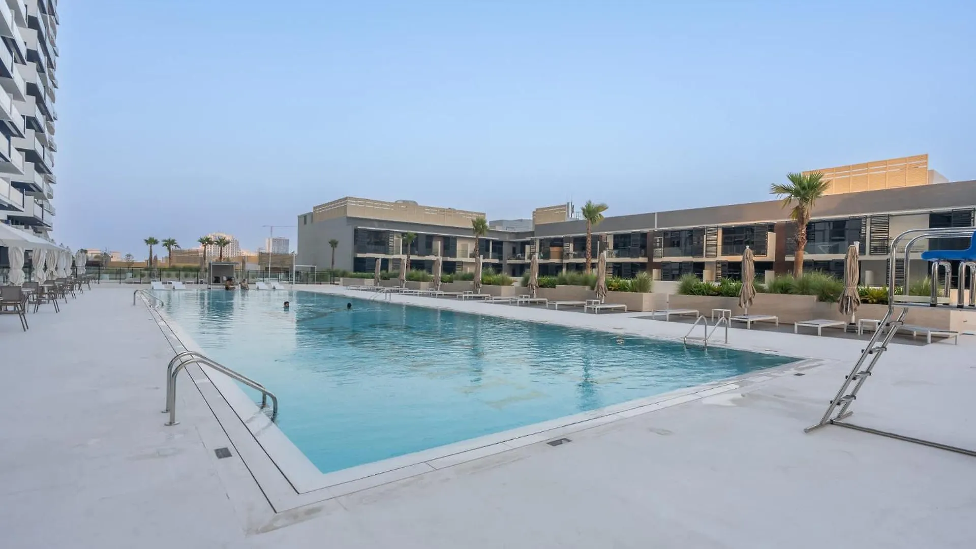 Lovely Apartment In Binghatti Corner That Sleeps 4 Dubai 0*,